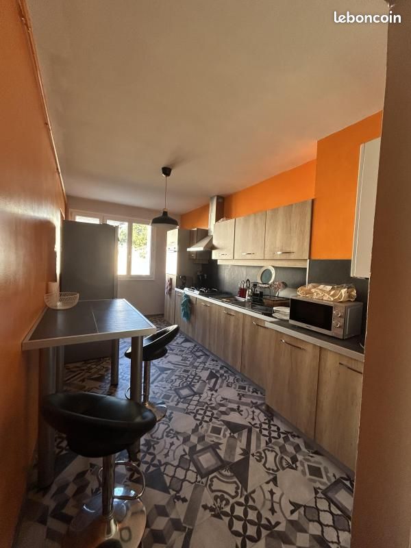 Appartement 3 pièces 84 m² · à Espaly-Saint-Marcel · 84 m² · 750 €/mois
