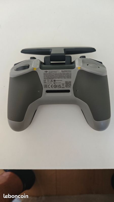 Pack DJI FPV / Avata complet – Très bon état – 3 batteries + accessoires (image 11)