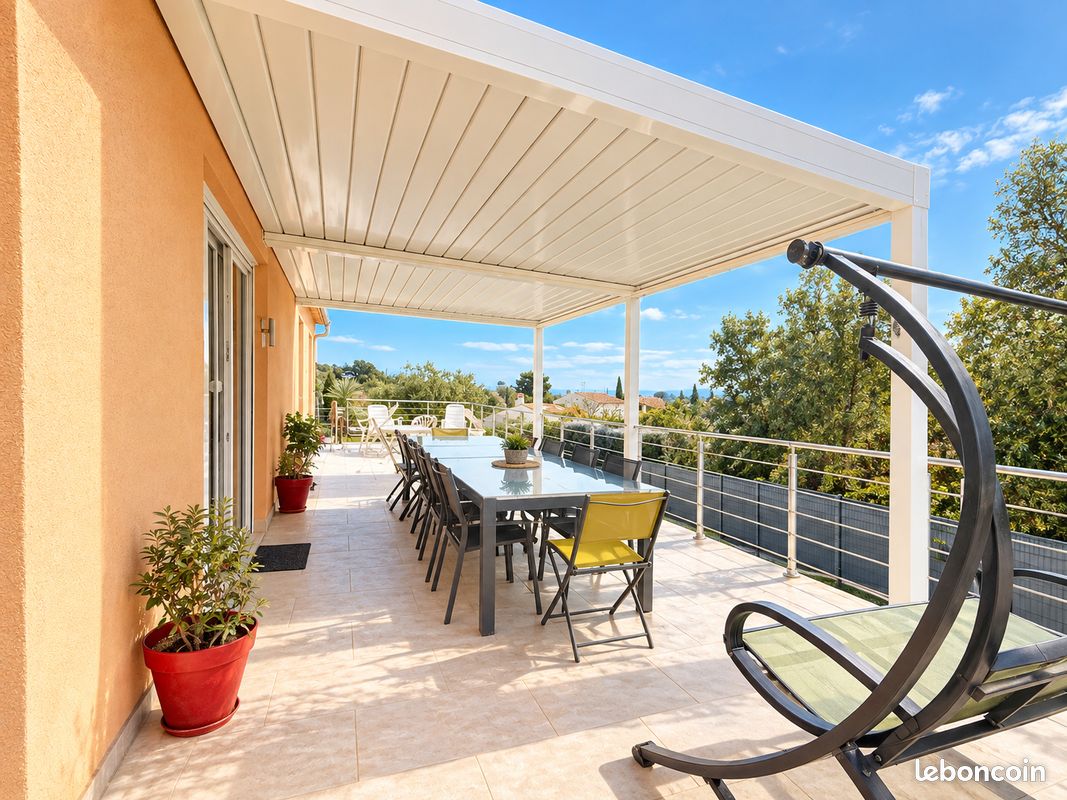 Maison 5 pièces 93 m² · à Roquebrune-sur-Argens · 93 m² · 439 000 €