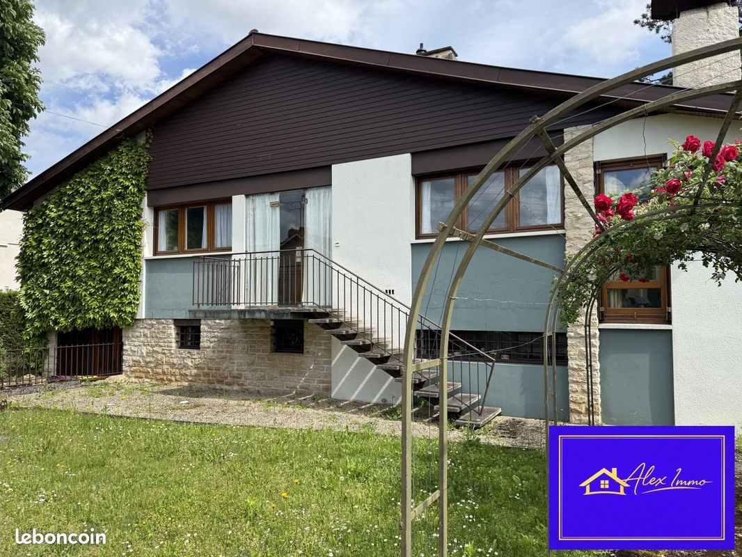 Maison 8 pièces 166 m² · à Beaune · 166 m² · 329 000 €