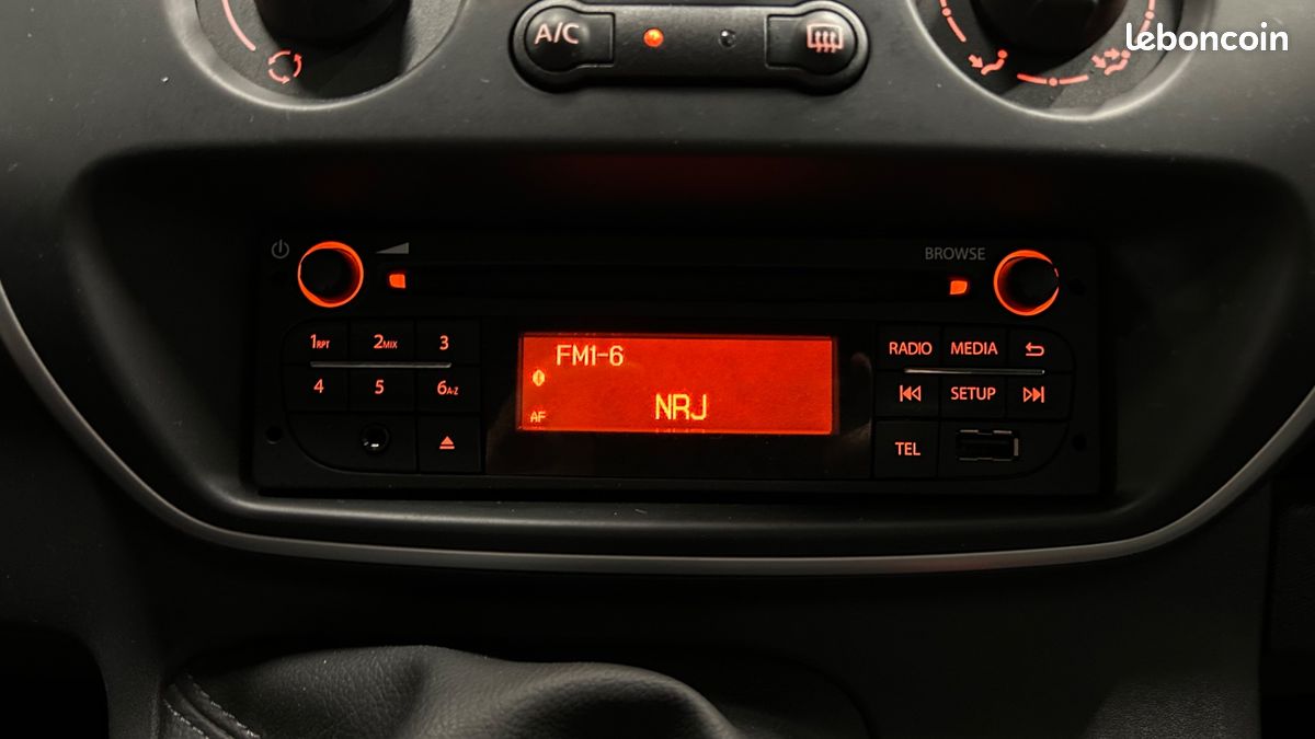 RENAULT KANGOO EXPRESS FOURGON 1.5 BLUEDCI 95 CONFORT TVA RECUPERABLe (image 32)