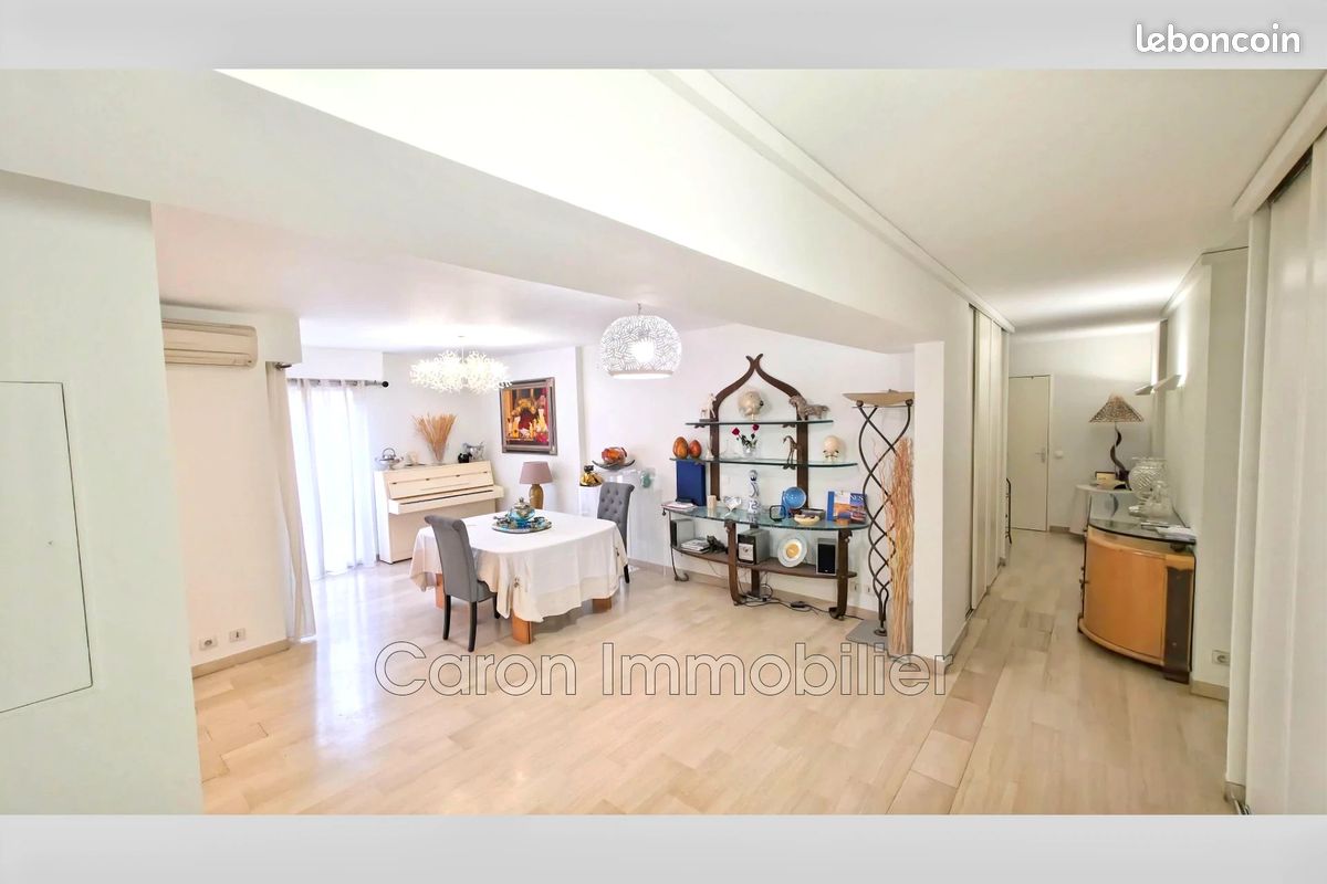 Appartement 5 pièces 131 m² · à Cannes · 131 m² · 530 000 €