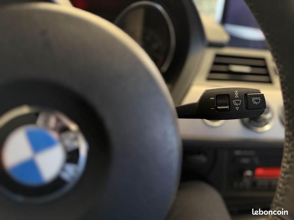 BMW Z4 PACK M sDrive 23i - SIEGES CHAUFFANTS - CHASSIS SPORT - ECRAN (image 23)