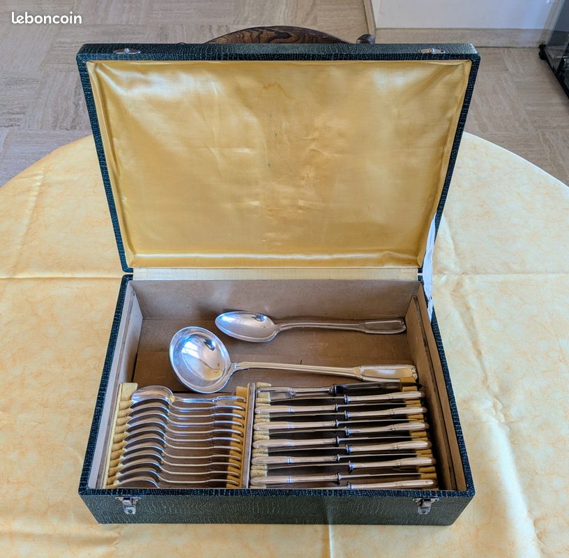 Ménagère métal argenté - BOULENGER orfèvre - Modèle DIANA art-déco des années ’50 – 62 pièces (image 1)