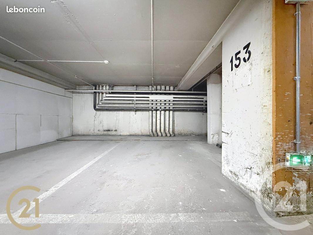 Parking 10 m² · à Paris · 10 m² · 18 000 €