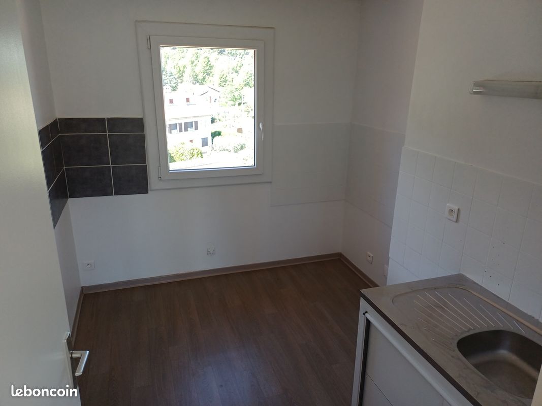 Maison 3 pièces 68 m² · à Château-Arnoux-Saint-Auban · 68 m² · 610 €/mois