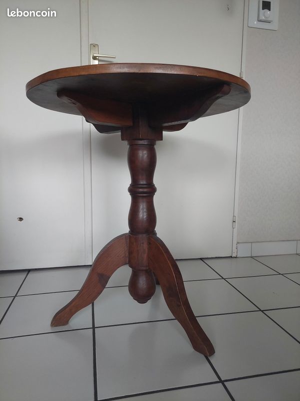 Table d’appoint bois massif / guéridon, pied central tourné (image 6)