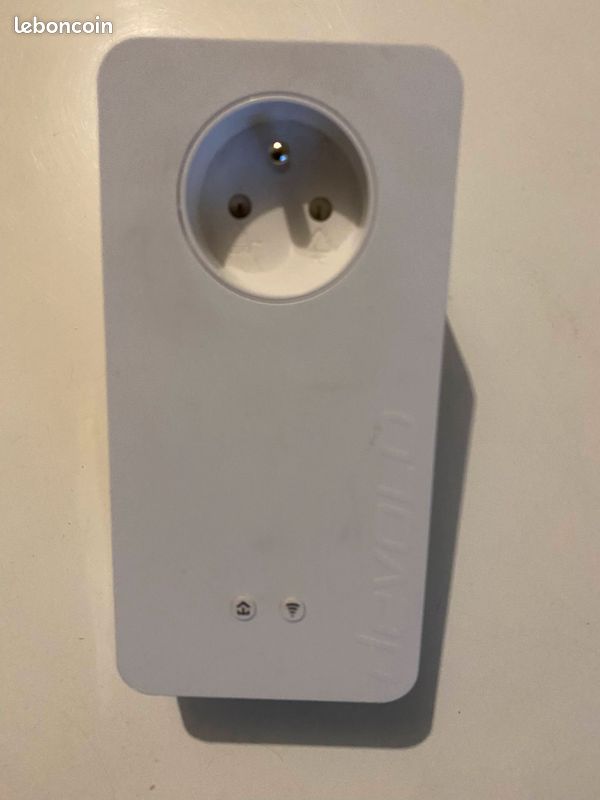 1 CPL Devolo 1200 Mbs WiFi ac en bon état dans un emballage neutre sans mode d'emploi (image 1)