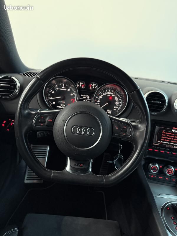 Audi TT S (image 9)
