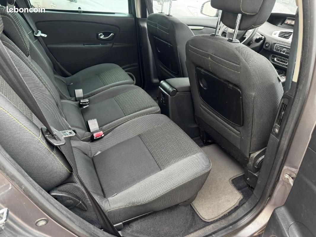 Renault Scénic III BUSINESS dCi 106 FAP eco2 Euro 5 (image 9)