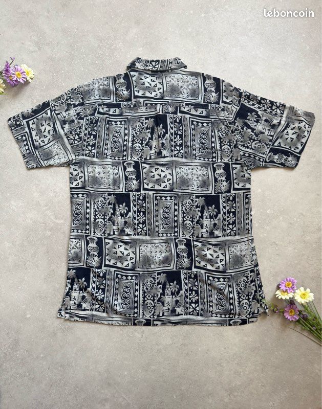 Bogari designed in italy vintage rayon resort shirt black white size L (image 3)
