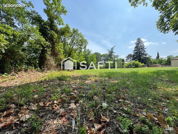 Terrain 1511 m² CASTAGNAC