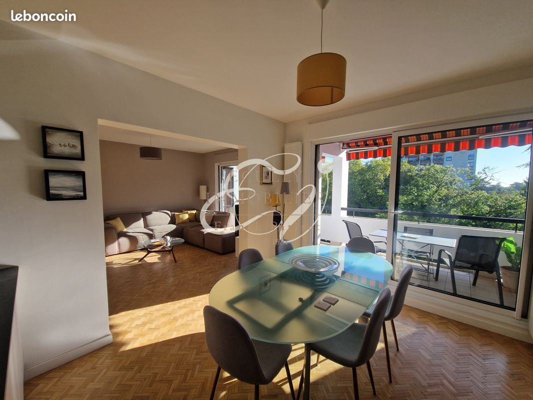 Appartement 4 pièces 94 m² · à Écully · 94 m² · 1 700 €/mois