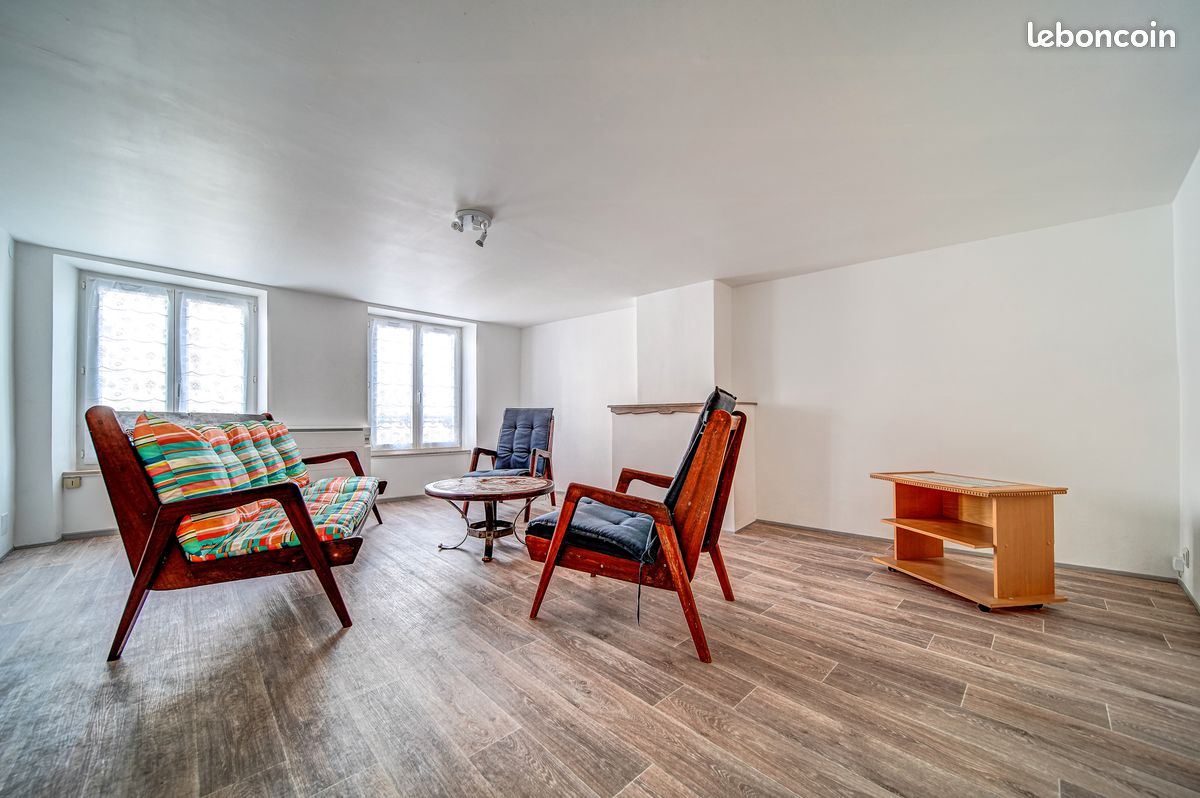 Appartement 3 pièces 88 m² · à Morhange · 88 m² · 550 €