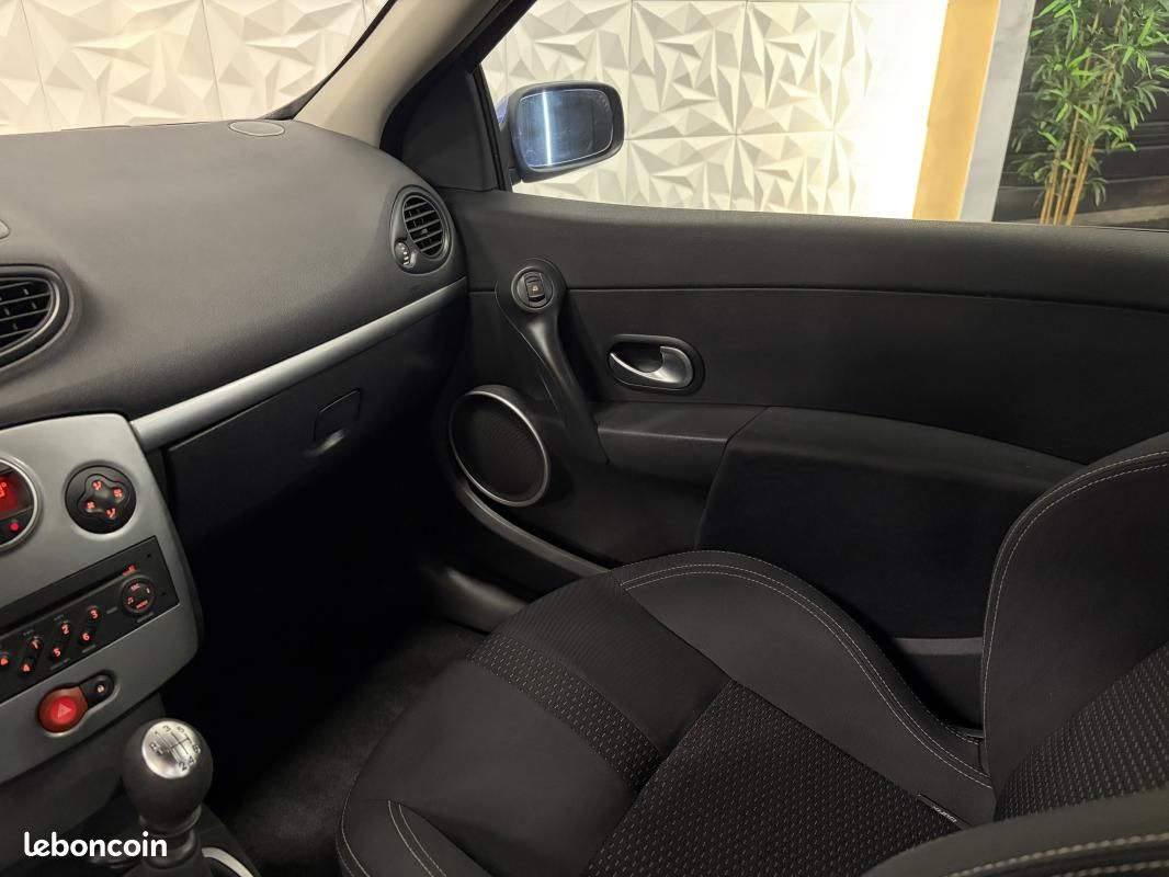 Renault Clio 3 RS BLEUE MONAKO - Très bel état (image 15)