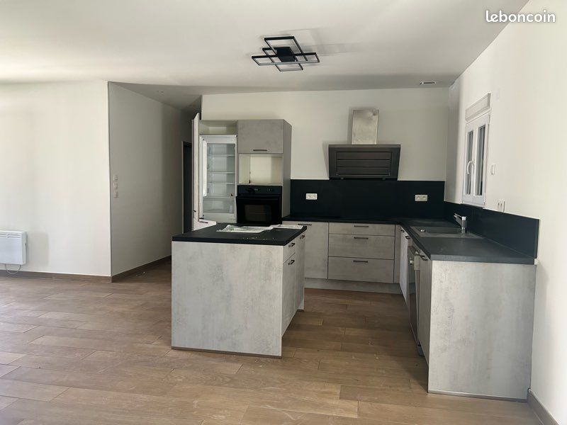 Maison 4 pièces 100 m² · à Bellerive-sur-Allier · 100 m² · 990 €/mois