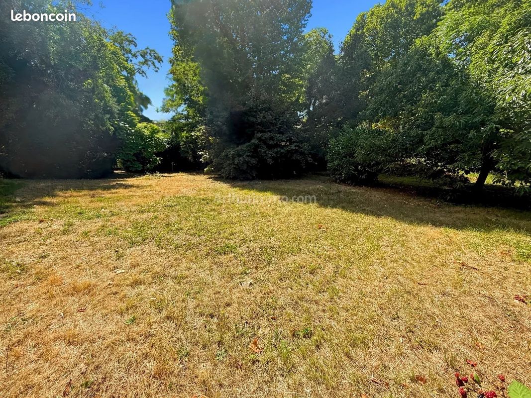 Terrain 636 m² · à Draveil · 636 m² · 239 000 €