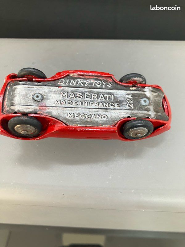 Ancienne Dinky Toys 22A - Maserati - Voiture Miniature Métal