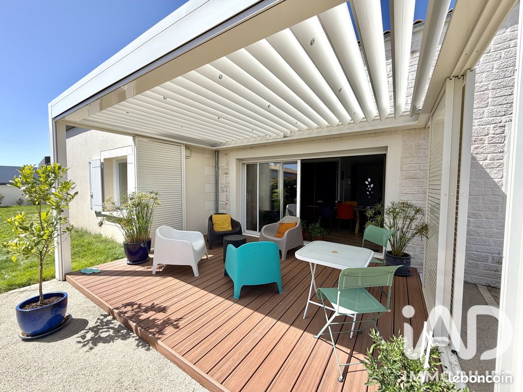 Maison 6 pièces 144 m² · à Tonnay-Charente · 144 m² · 380 000 €