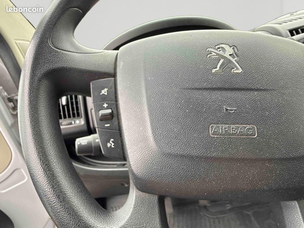 Peugeot Boxer Fg 330 L2H2 2.2 BlueHDi S&S 120ch (image 18)