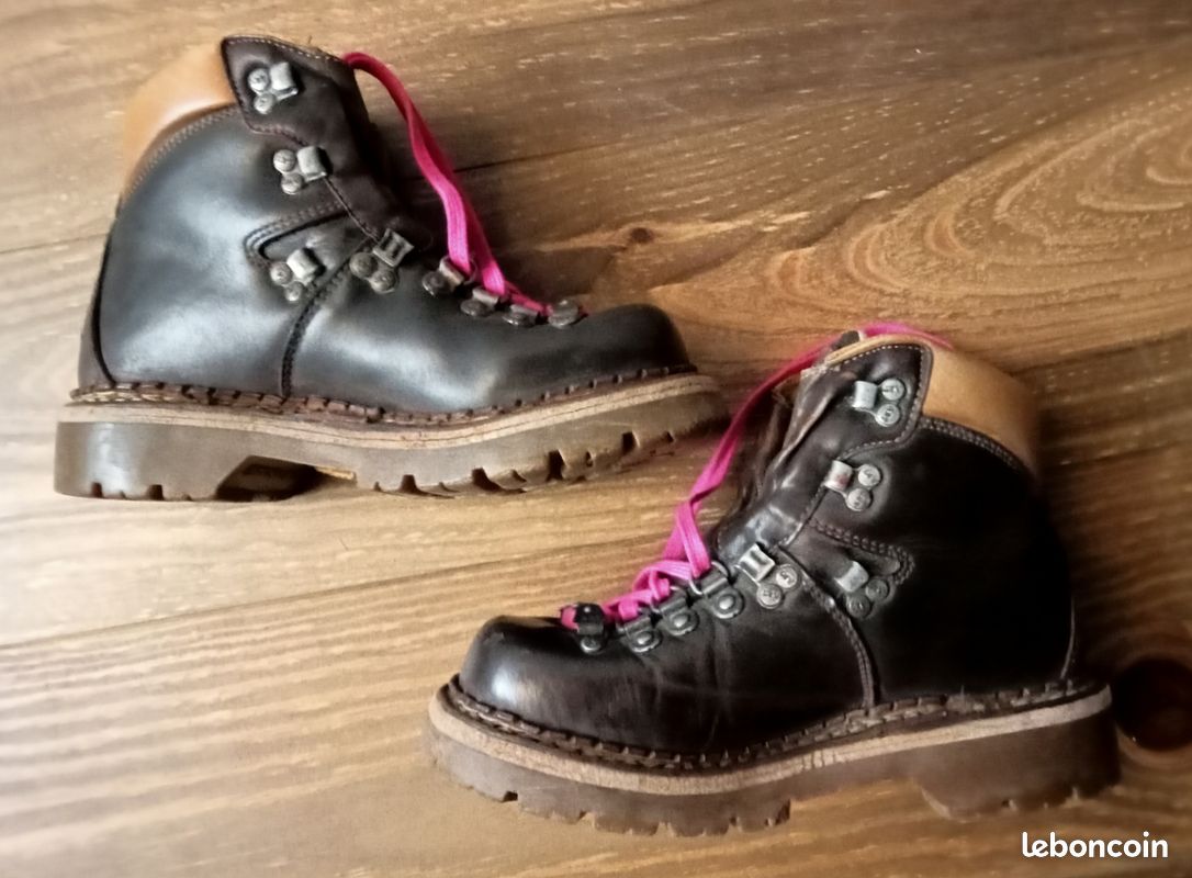 ANCIENNE CHAUSSURE SKI vintage marque samar chaussure militaire
