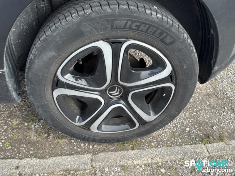 Citroen C3 1.2 PureTech 110ch S&S Shine EAT6 (image 11)