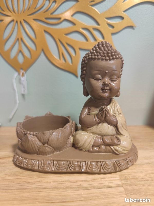Statue bouddha bougeoir méditation (image 1)