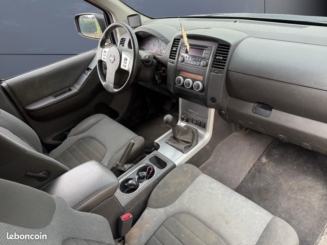 Nissan Navara TVA récupérable 15992 HT /TVA recupérable 15992HT/4 Pneus Neuf/ Attelage/ (image 13)