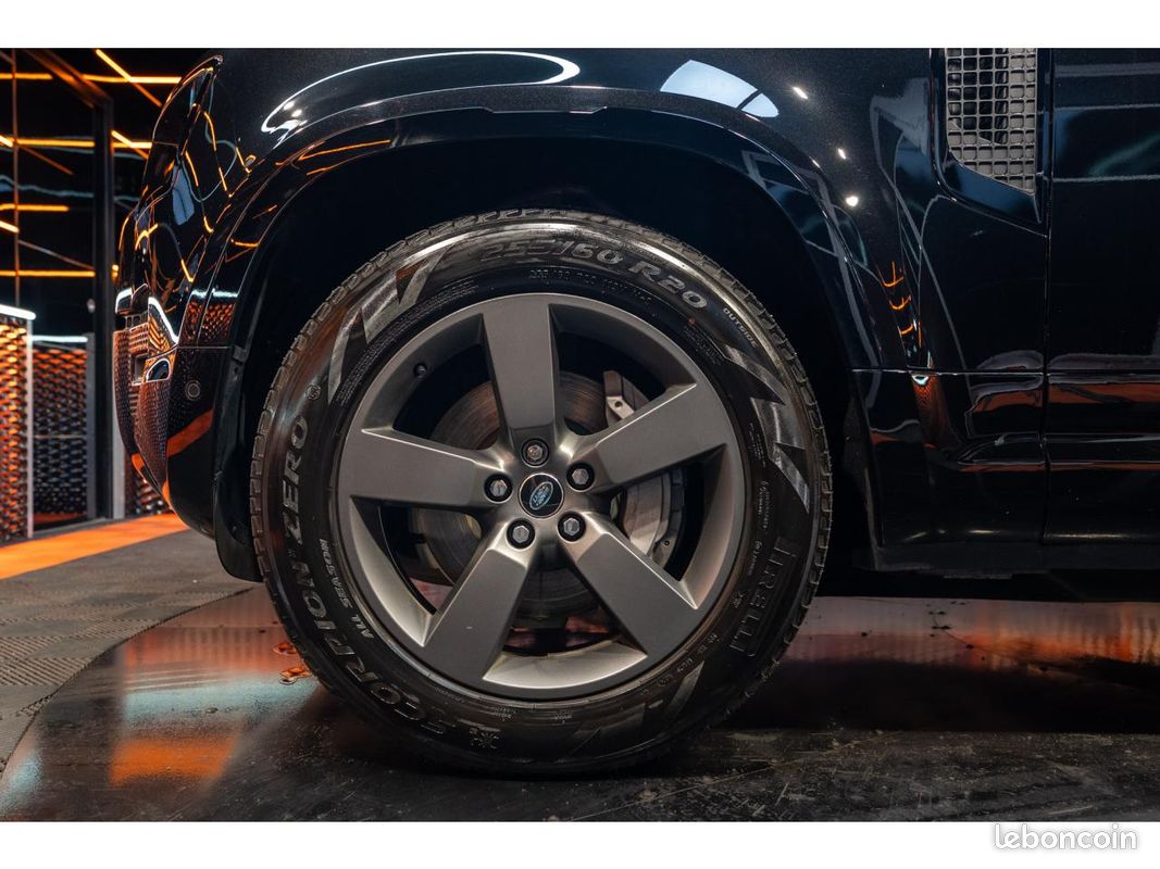 LAND ROVER DEFENDER 110 P300e X-DYNAMIC SE (image 12)