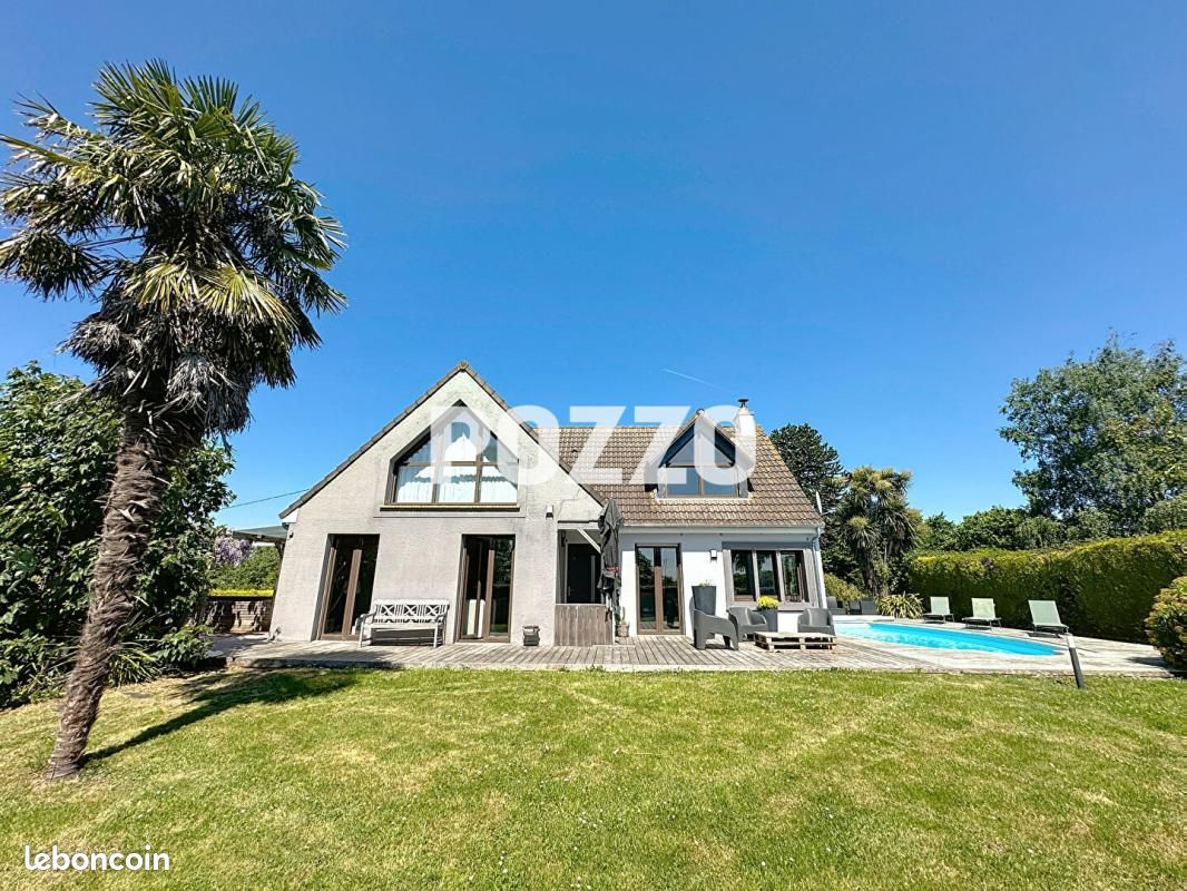 Maison 6 pièces 135 m² · à Le Val-Saint-Père · 135 m² · 335 000 €