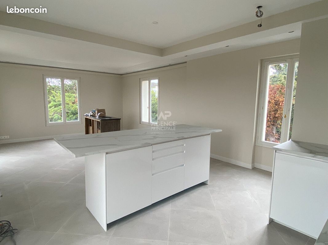 Appartement a louer saint-germain-en-laye - 5 pièce(s) - 135 m2 - Surfyn