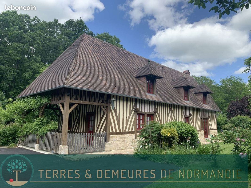 Maison 6 pièces 159 m² · à Lisieux · 159 m² · 449 000 €