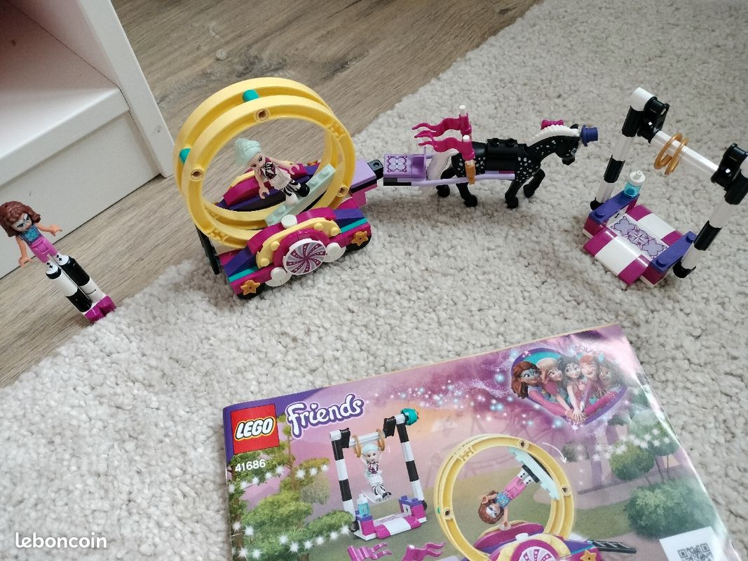 LEGO Friends 41686 les acrobaties magiques (image 1)