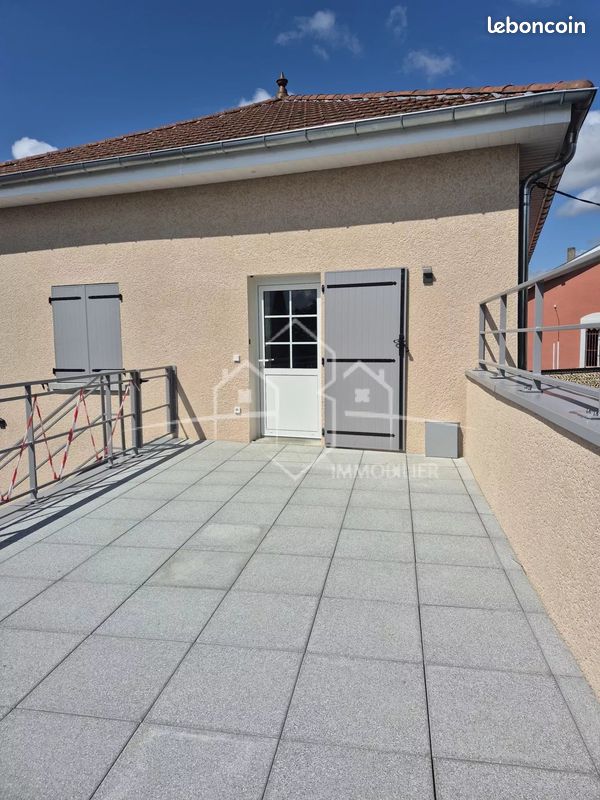 Appartement 3 pièces 67 m² · à Pisieu · 67 m² · 650 €