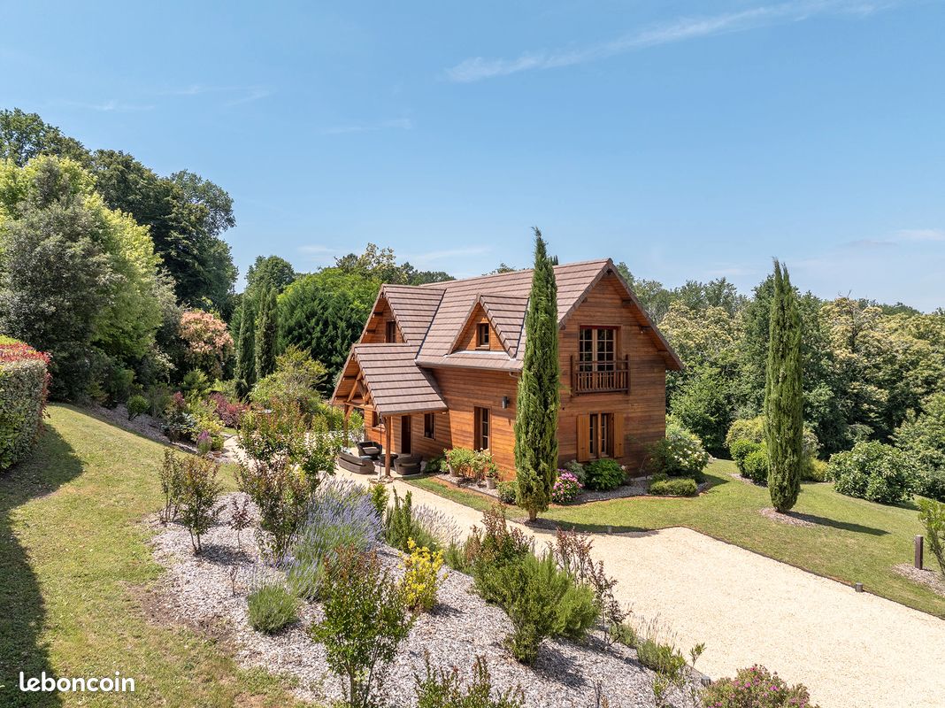 Maison 6 pièces 140 m² · à Marquay · 140 m² · 595 000 €