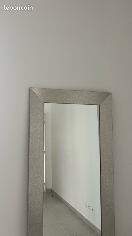 Miroir rectangulaire - bordures argentées (image 2)