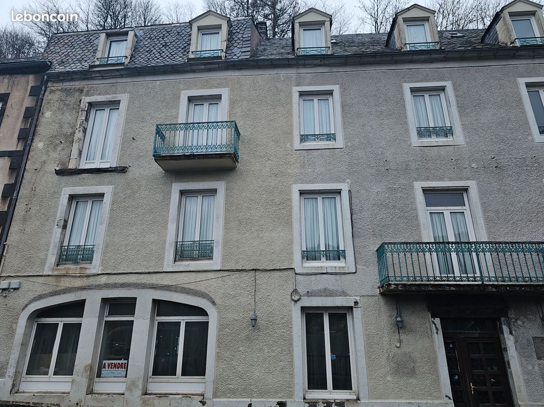 Maison 1 pièce 600 m² · à Mont-Dore · 600 m² · 99 000 €