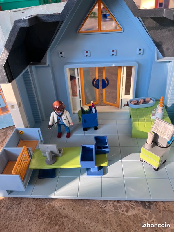 Figurine Playmobil Homme Vétérinaire - Zoo Clinique 4343 (O3225) - Occasion