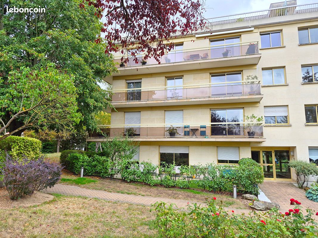 Appartement 5 pièces 131 m² · à Enghien-les-Bains · 131 m² · 695 000 €