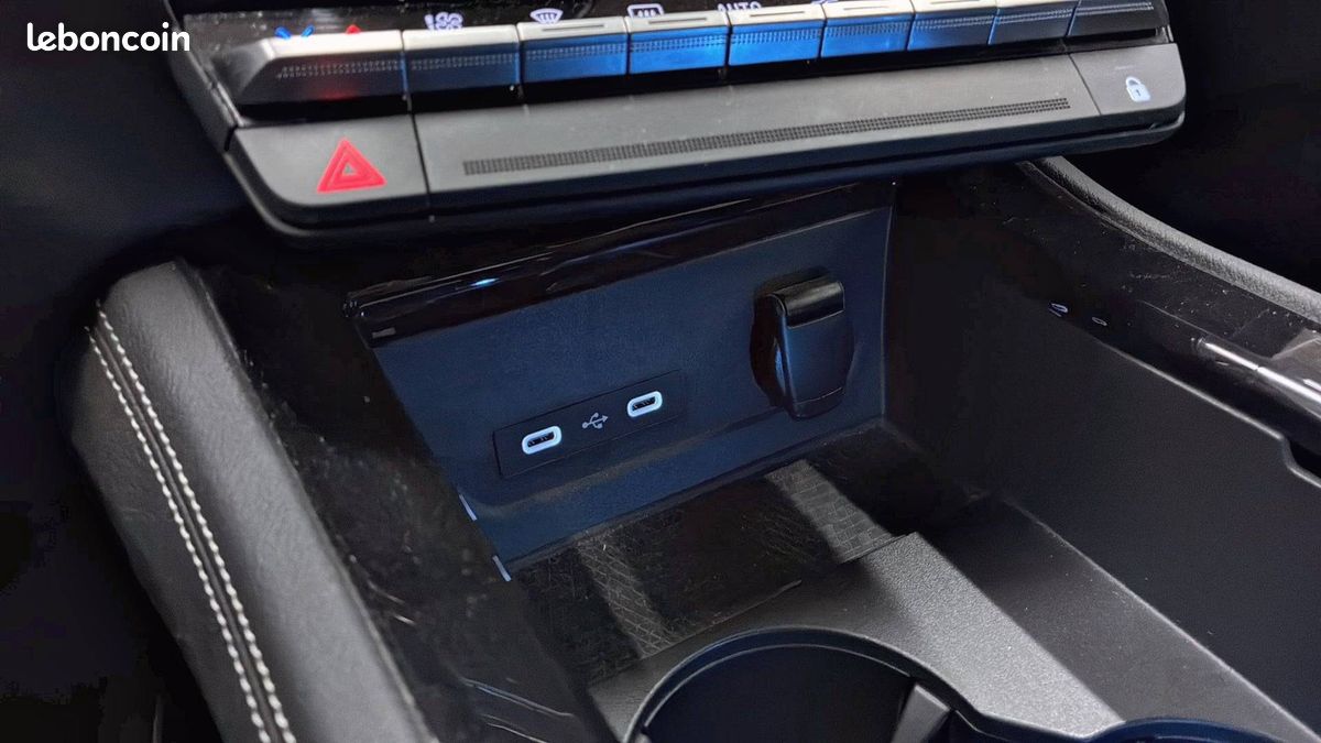 Renault austral e tech hybrid 200 techno (image 27)