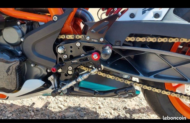 KTM 390 RC circuit (image 2)