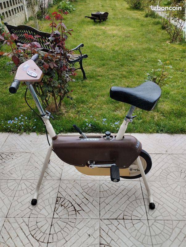Tricycle enfant KETTLER Bleu - Vélos