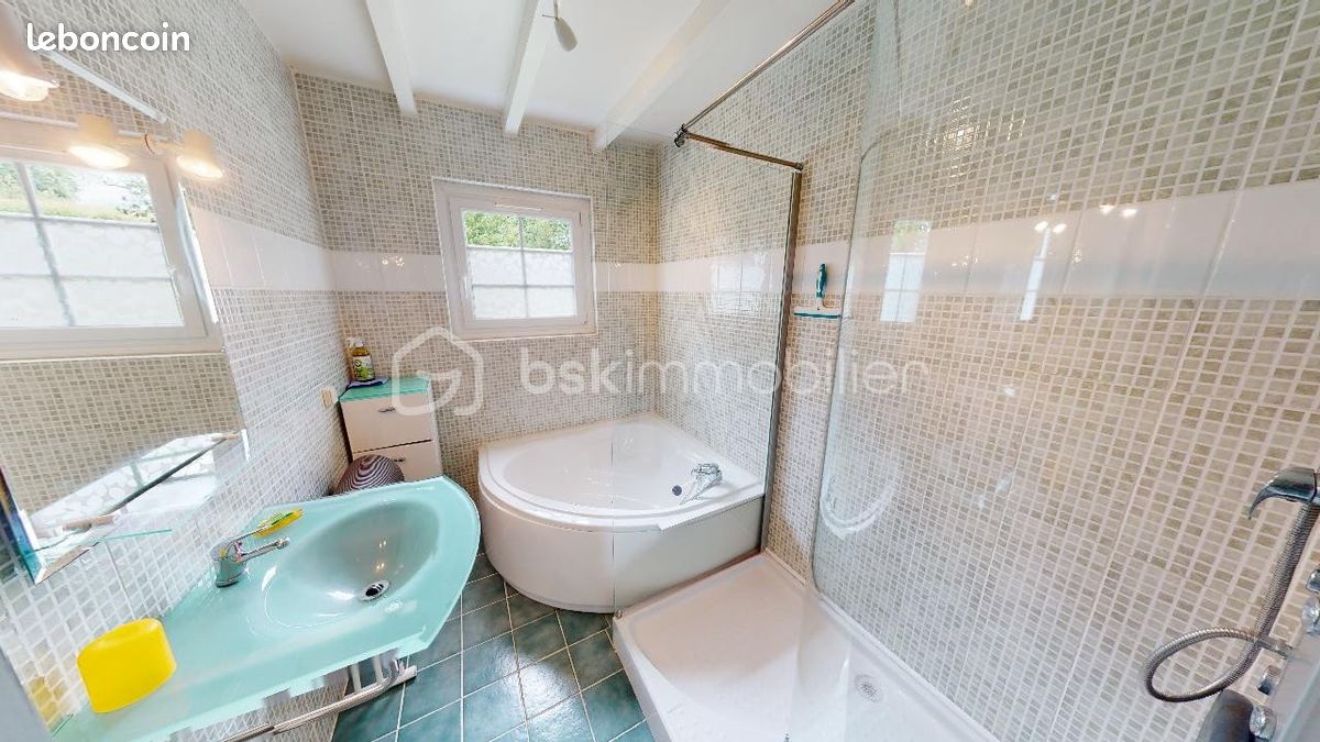 Maison 7 pièces 180 m² - Luxe-Sumberraute 64120 (image principale 16)