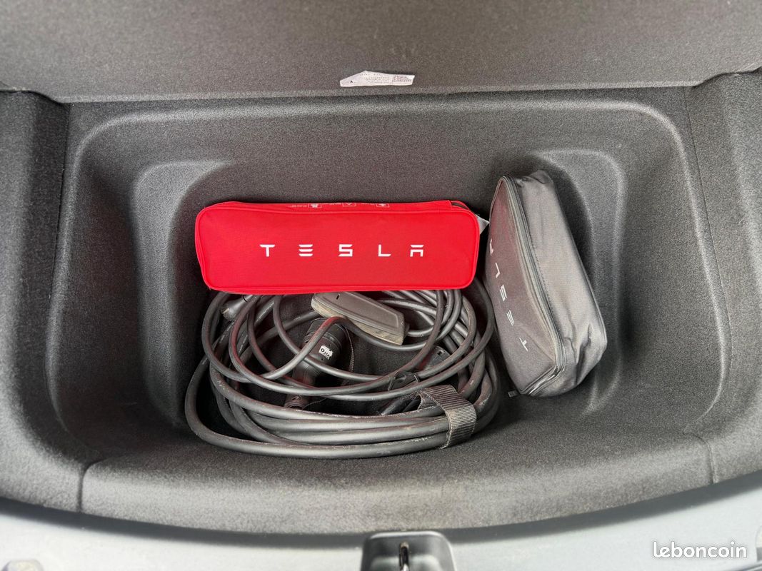 TESLA MODEL Y Long Range AWD Dual Motor SOH 90% (image 37)