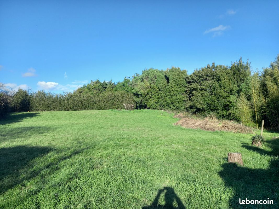 Terrain constructible et viabilisé · à Luçon · 125 000 €