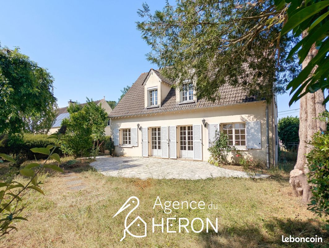 Maison 9 pièces 171 m² · à Ormesson · 171 m² · 239 000 €