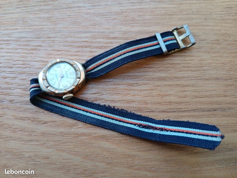 Montre Vintage Pour Femme CHILEX - Mouvement Mécanique à Remontage Manuel - Boîtier Acier, Bracelet Caoutchouc - Occasion à Vérifier