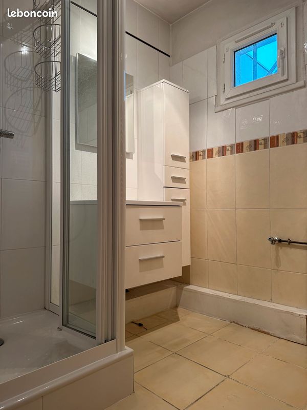 Appartement deux pièces 38 m2 avec cave et boxe fermé en sous-sol proche Enghien les Bains (image 2)