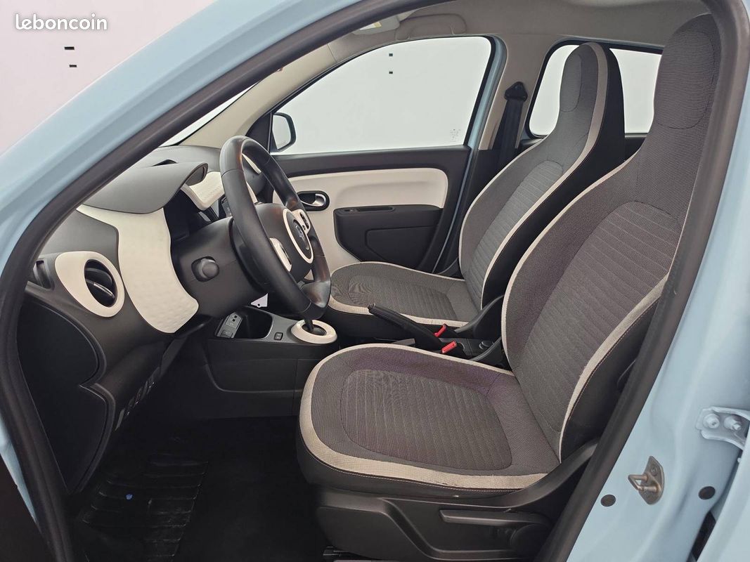 RENAULT Twingo III E-Tech Equilibre (image 9)