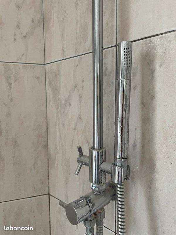 Colonne de douche effet pluie Hansa (image 2)